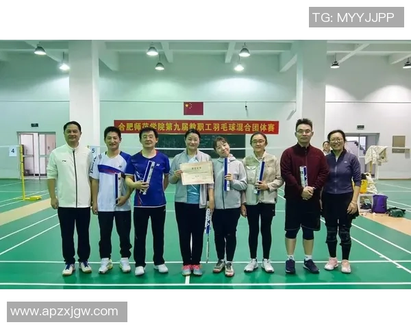 广州羽毛球队荣获全国团队协作排行榜第二名展现卓越团队精神与实力